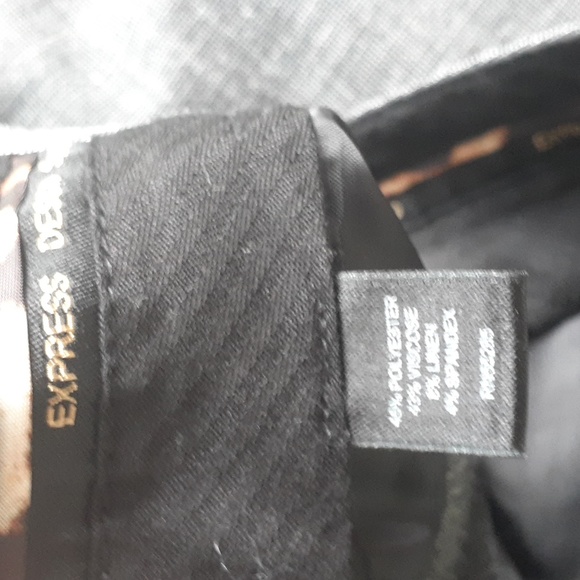 Express Pants - Picture 5 of 6